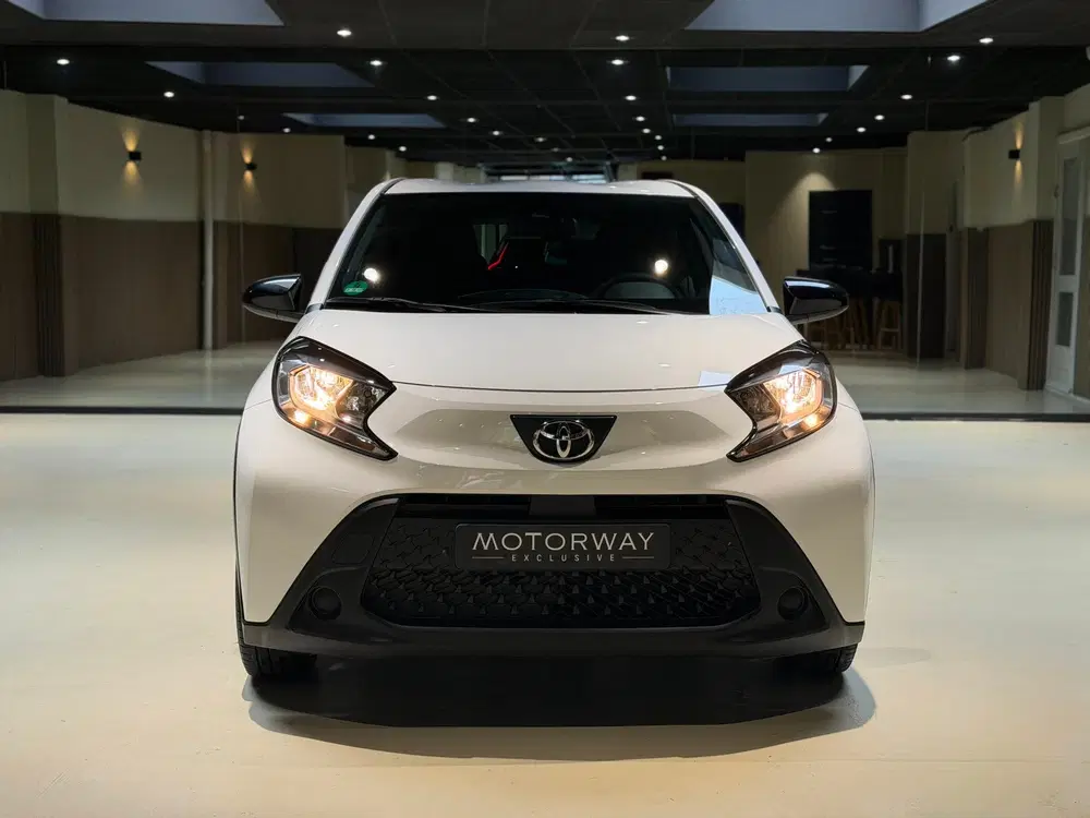 Toyota Aygo X 1.0 VVT-i MT Playi uit 2025, foto 2