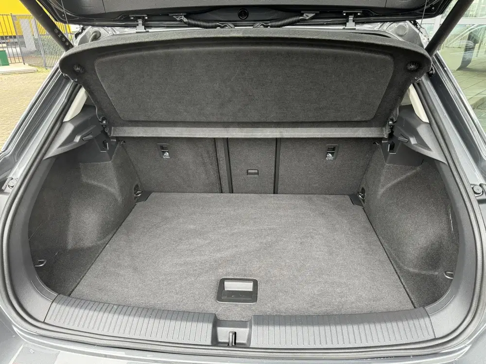 Volkswagen T-Roc 1.5 TSI 150pk Automaat uit 2024, foto 15