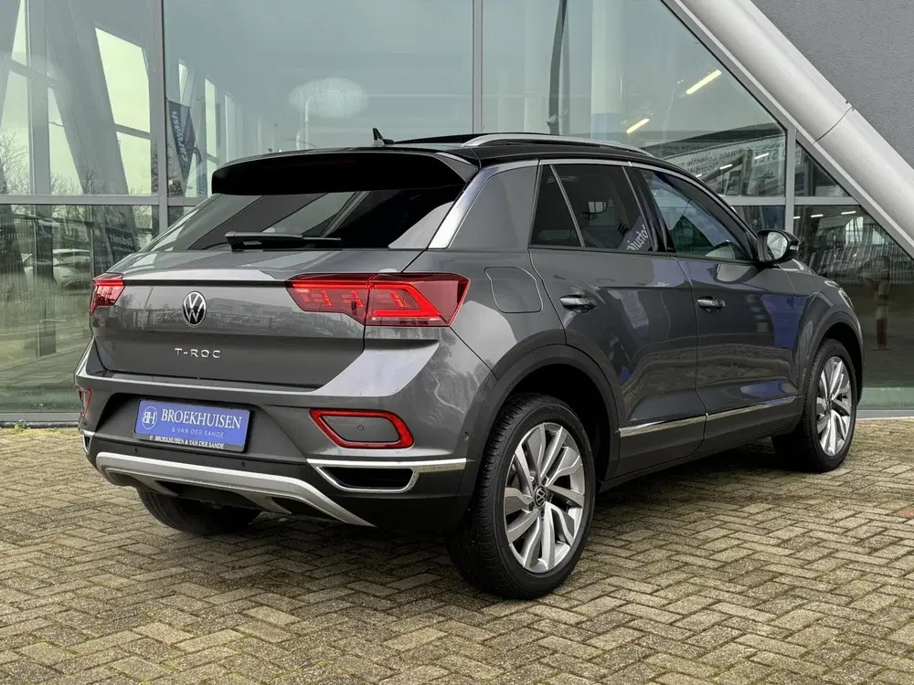 Volkswagen T-Roc 1.5 TSI 150pk Automaat uit 2024, foto 2