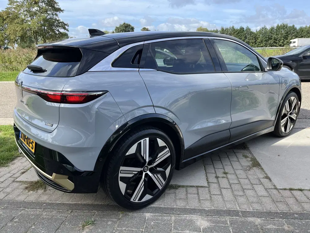 Renault Megane Mégane E-Tech EV60 Optimum Charge Iconic 2 uit 2024, foto 2