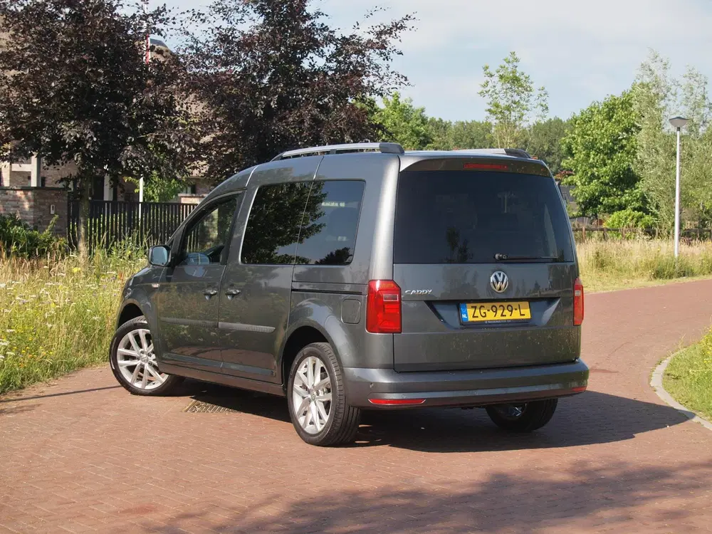 Volkswagen Caddy 1.0 TSI Trendline 7p 7-Persoons uit 2019, foto 2
