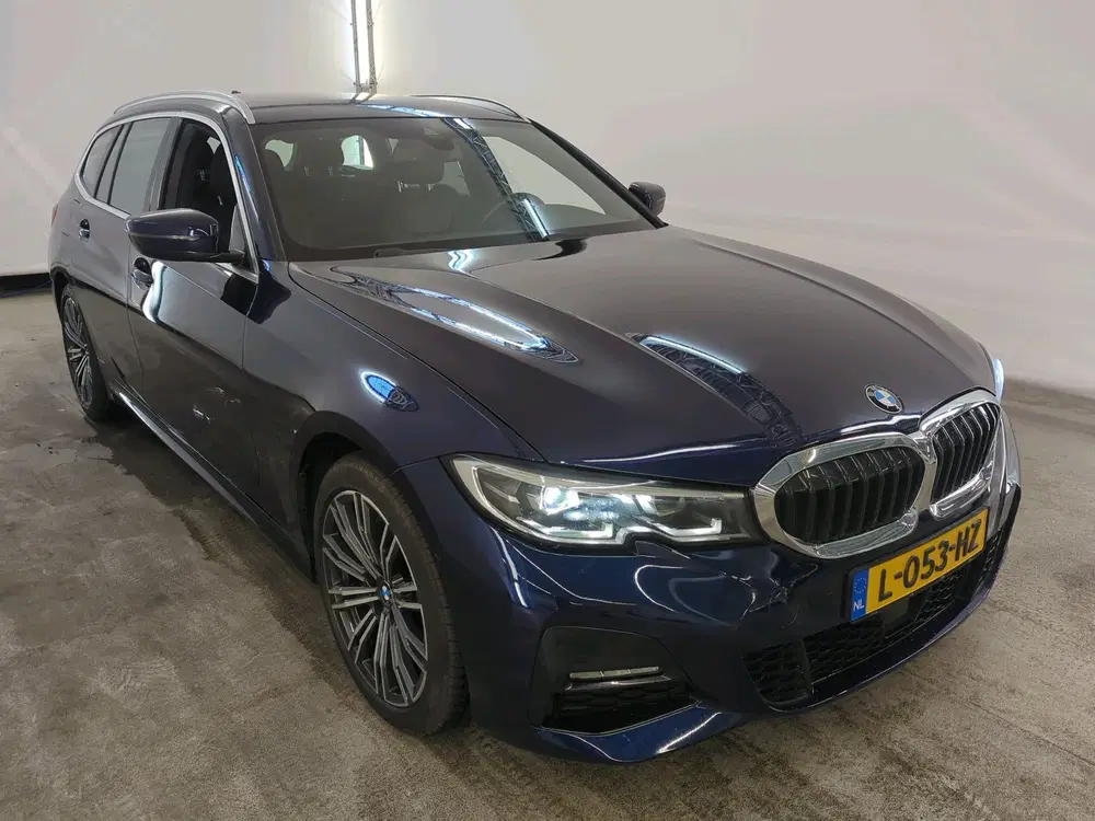 BMW 3-serie 330e High Executive Model M Sport uit 2021, foto 4