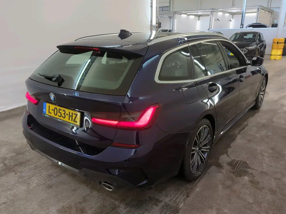 BMW 3-serie 330e High Executive Model M Sport uit 2021, foto 5