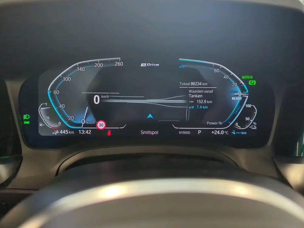 BMW 3-serie 330e High Executive Model M Sport uit 2021, foto 9