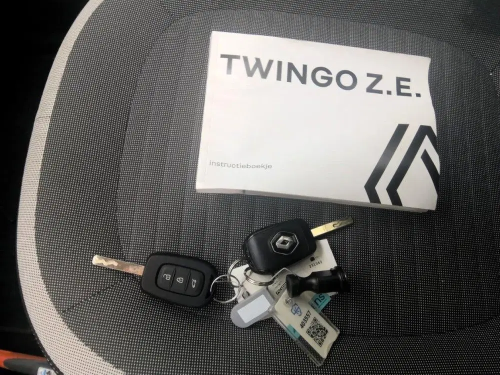 Renault Twingo . R80 E-Tech Equilibre SOH 94 PDC uit 2023, foto 11