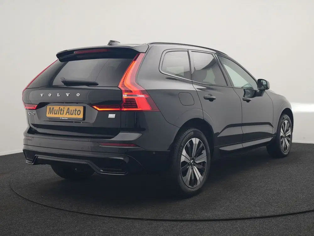 Volvo XC60 T6 PHEV AWD Plus Dark LONG RANGE 350pk Dea uit 2022, foto 3