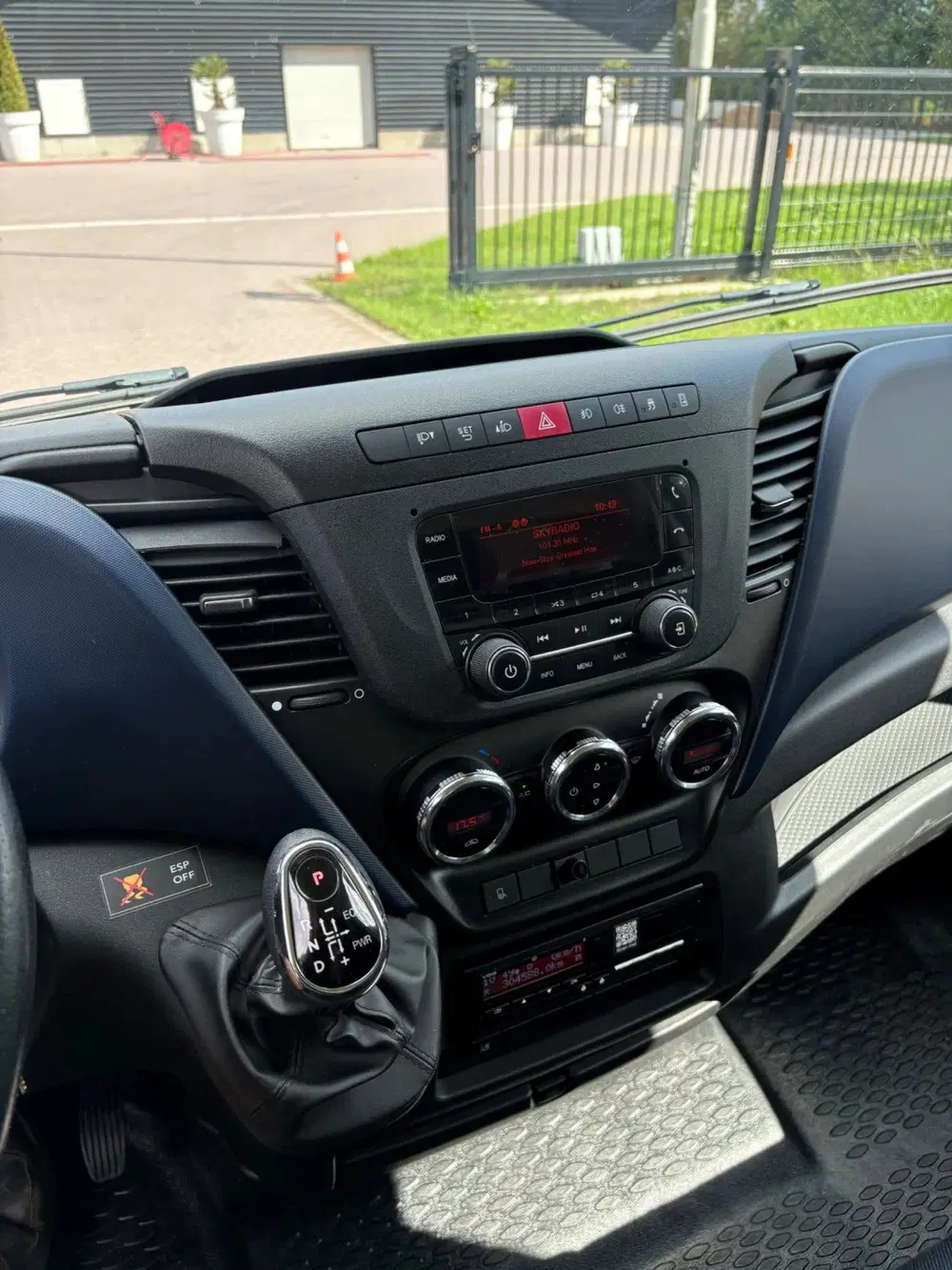 Iveco Daily Hi Matic automaat Clixtar met laadklep 100 uit 2019, foto 11