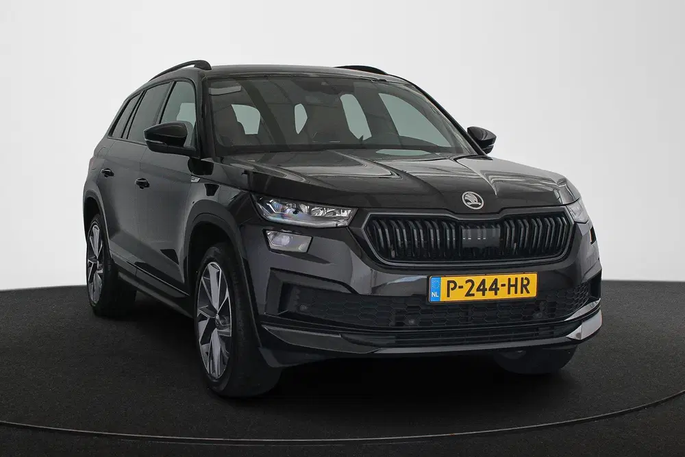 Skoda Kodiaq 1.5 TSI Sportline Business Leder 20"Velgen uit 2022, foto 2