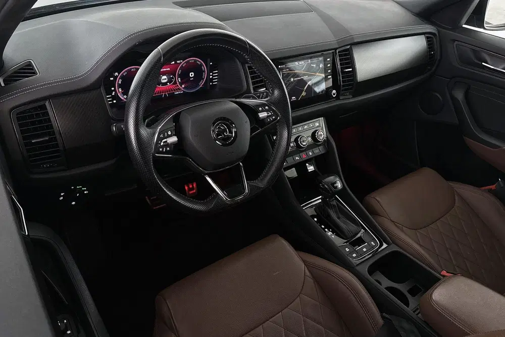 Skoda Kodiaq 1.5 TSI Sportline Business Leder 20"Velgen uit 2022, foto 5