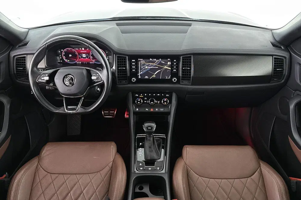 Skoda Kodiaq 1.5 TSI Sportline Business Leder 20"Velgen uit 2022, foto 7
