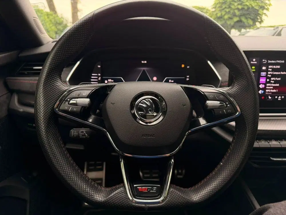 Skoda Octavia 2.0 TSI RS. CARPLAY uit 2021, foto 10