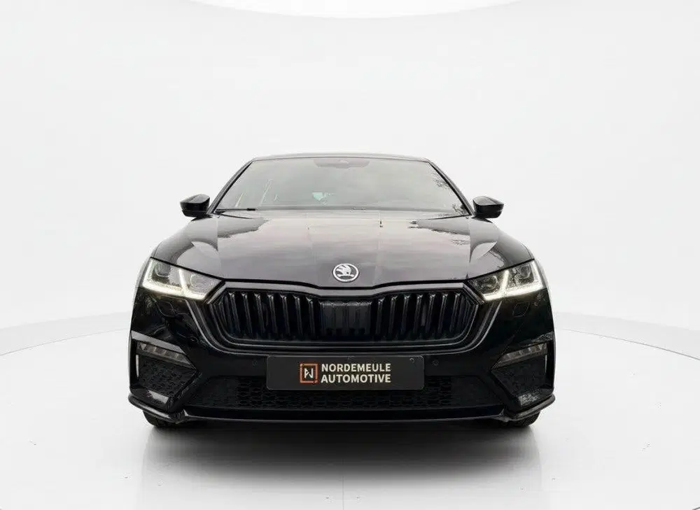 Skoda Octavia 2.0 TSI RS. CARPLAY uit 2021, foto 3