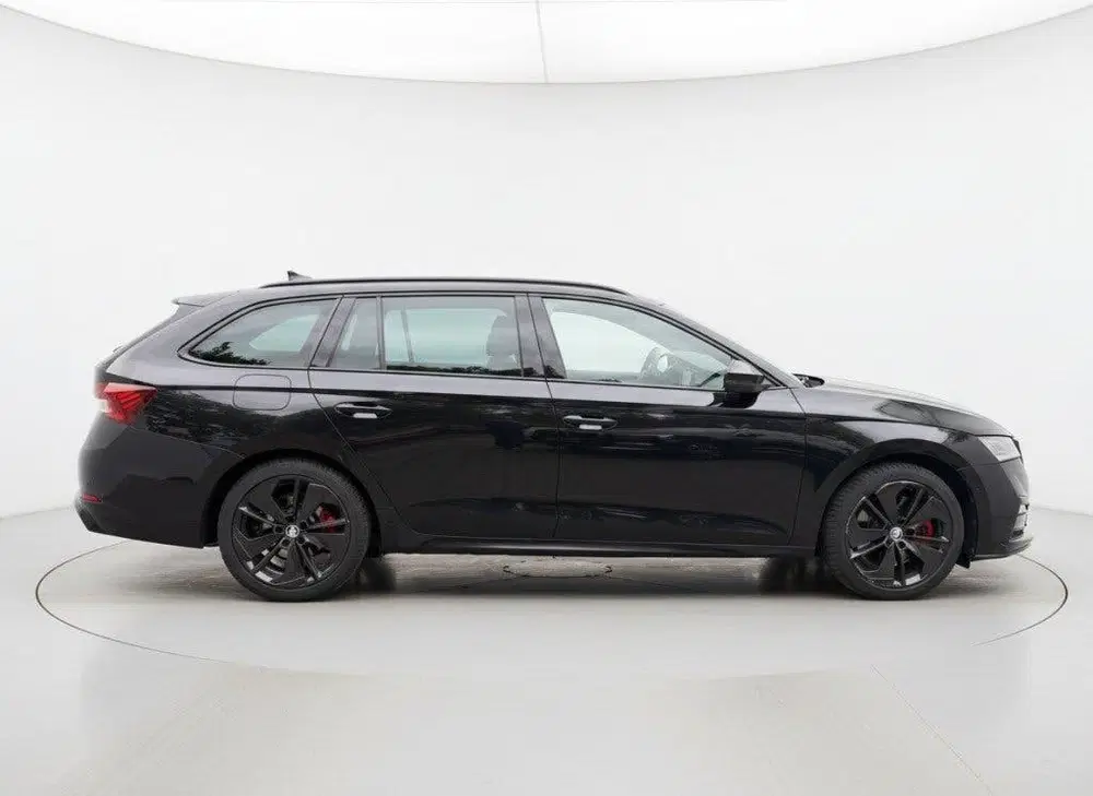 Skoda Octavia 2.0 TSI RS. CARPLAY uit 2021, foto 5