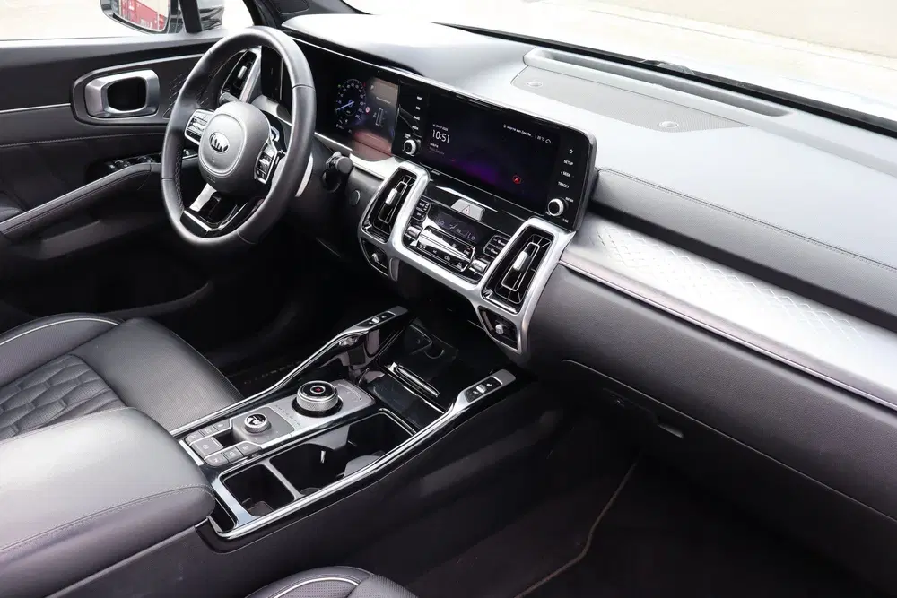Kia Sorento 1.6 T-GDI Plug-in Hybrid 4WD ExecutiveLine uit 2021, foto 2