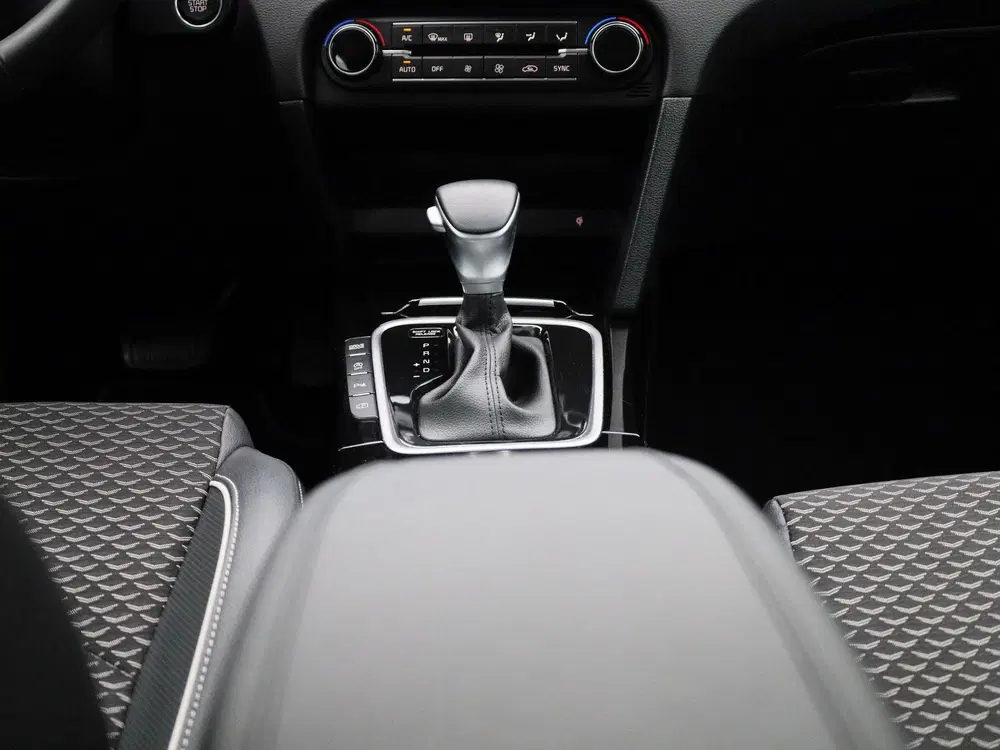 Kia Ceed Pulse 1.0 T-GDi 120 MHEV DCT ISG uit 2024, foto 11