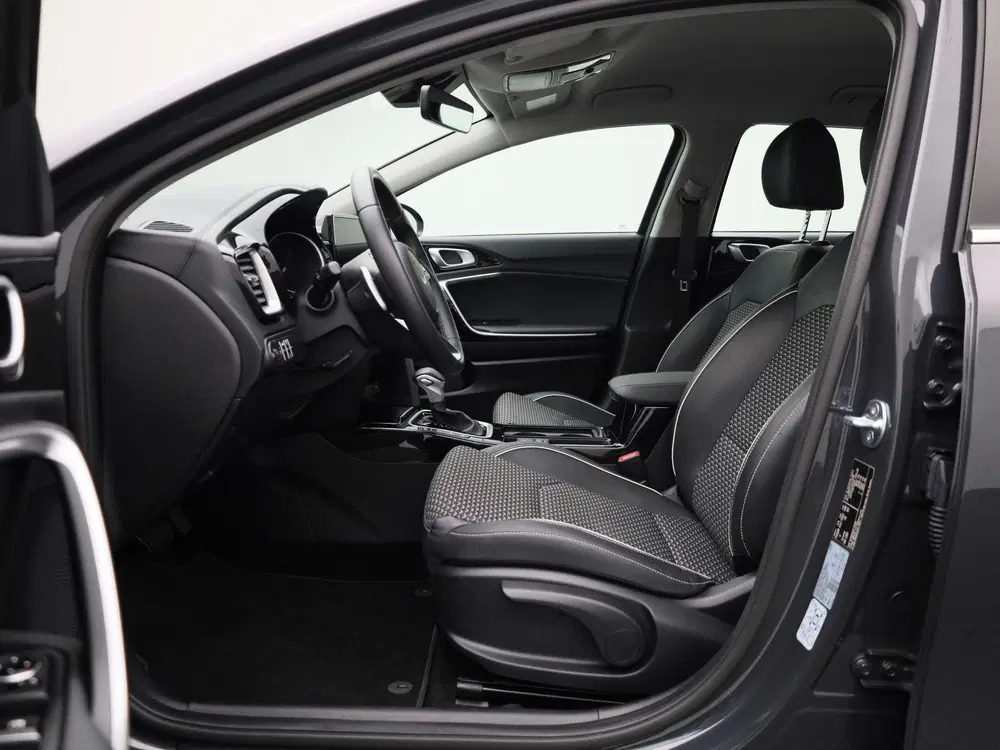 Kia Ceed Pulse 1.0 T-GDi 120 MHEV DCT ISG uit 2024, foto 12