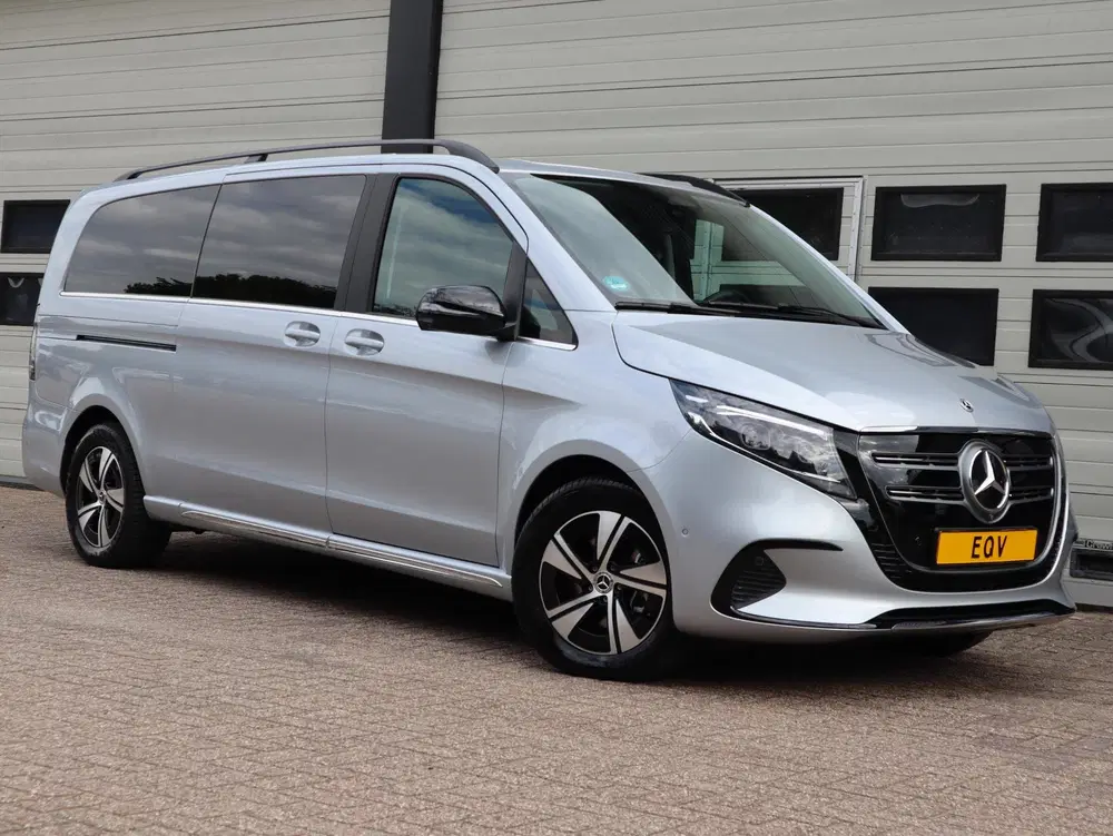 Mercedes-Benz EQV 300 90 kWh L3 uit 2025, foto 2