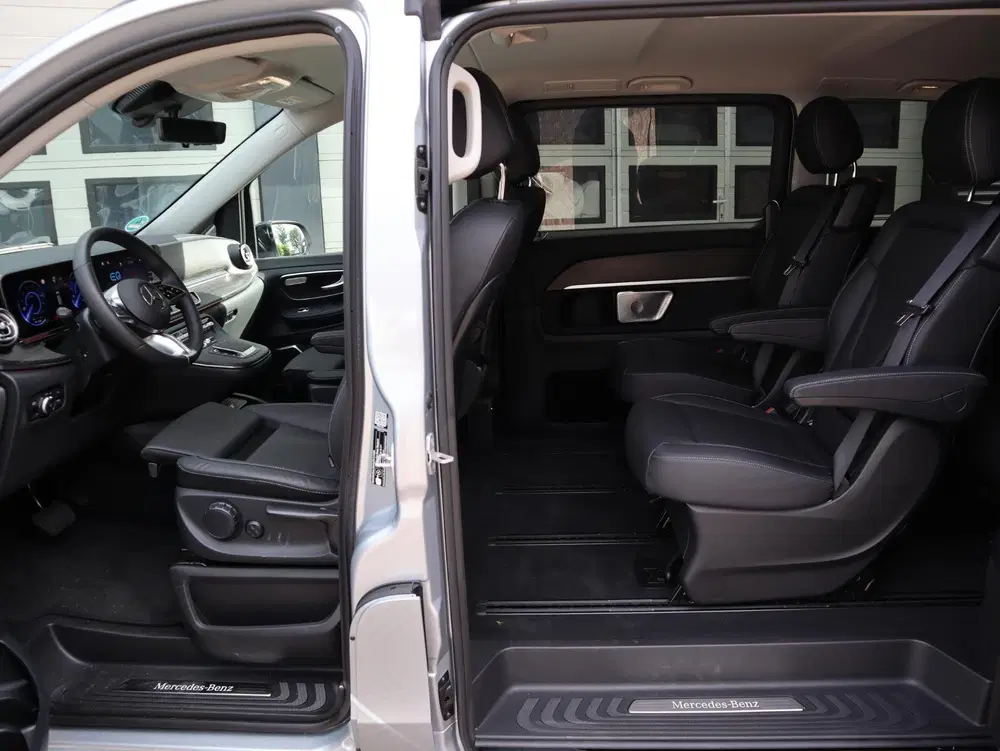 Mercedes-Benz EQV 300 90 kWh L3 uit 2025, foto 3