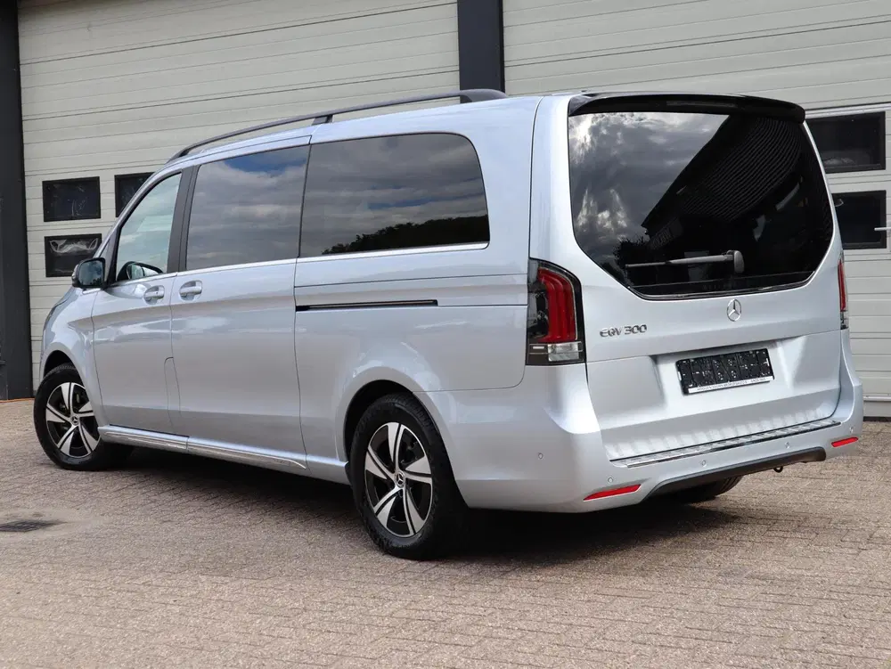 Mercedes-Benz EQV 300 90 kWh L3 uit 2025, foto 5