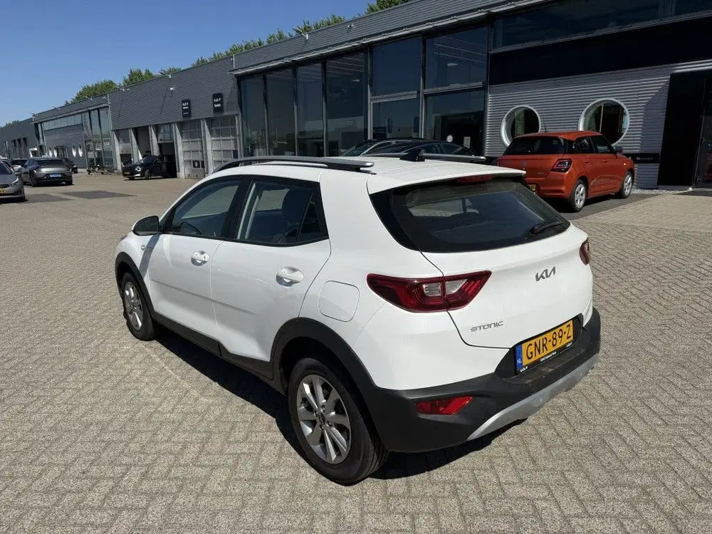 Kia Stonic 1.0 T-GDi MHEV DynamicLine NAVI + CAMERA uit 2024, foto 3