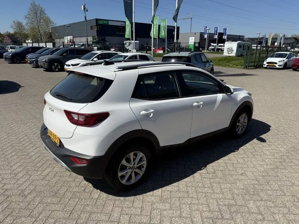 Kia Stonic 1.0 T-GDi MHEV DynamicLine NAVI + CAMERA uit 2024, foto 5