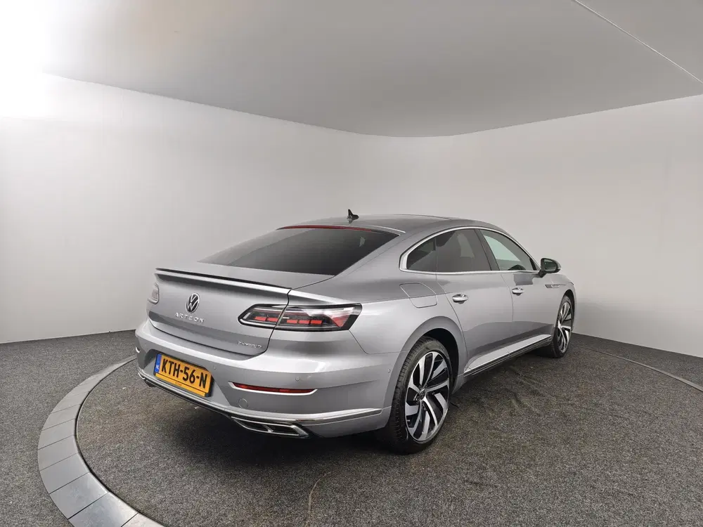 Volkswagen Arteon 1.4 TSI eHybrid R-Line Business+ uit 2023, foto 2