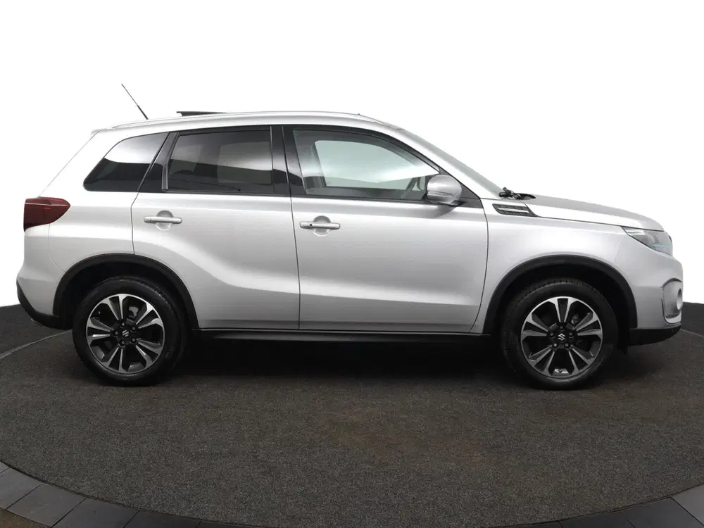 Suzuki Vitara 1.4 Boosterjet Style Smart Hybrid uit 2022, foto 13