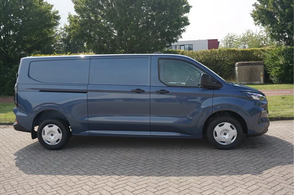 Ford Transit Custom 300L 136PK Trend BPM VRIJ 13" Sync Appl uit 2024, foto 5
