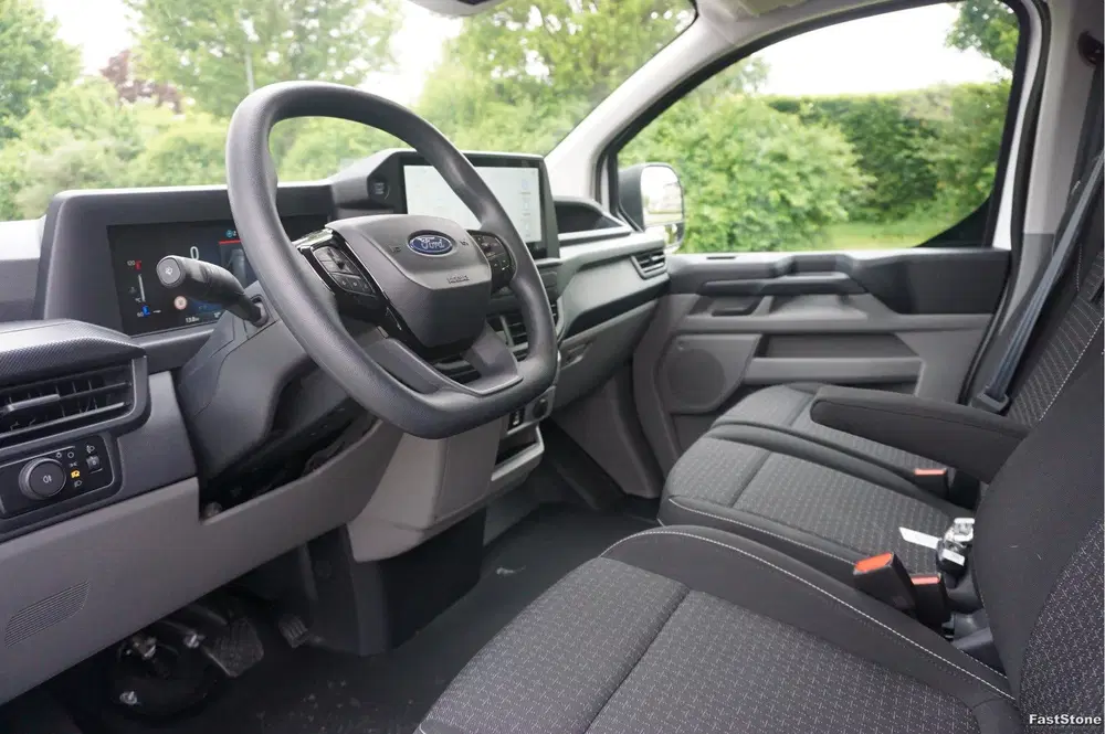 Ford Transit Custom 300L 136PK Trend BPM VRIJ 13" Sync Appl uit 2024, foto 7