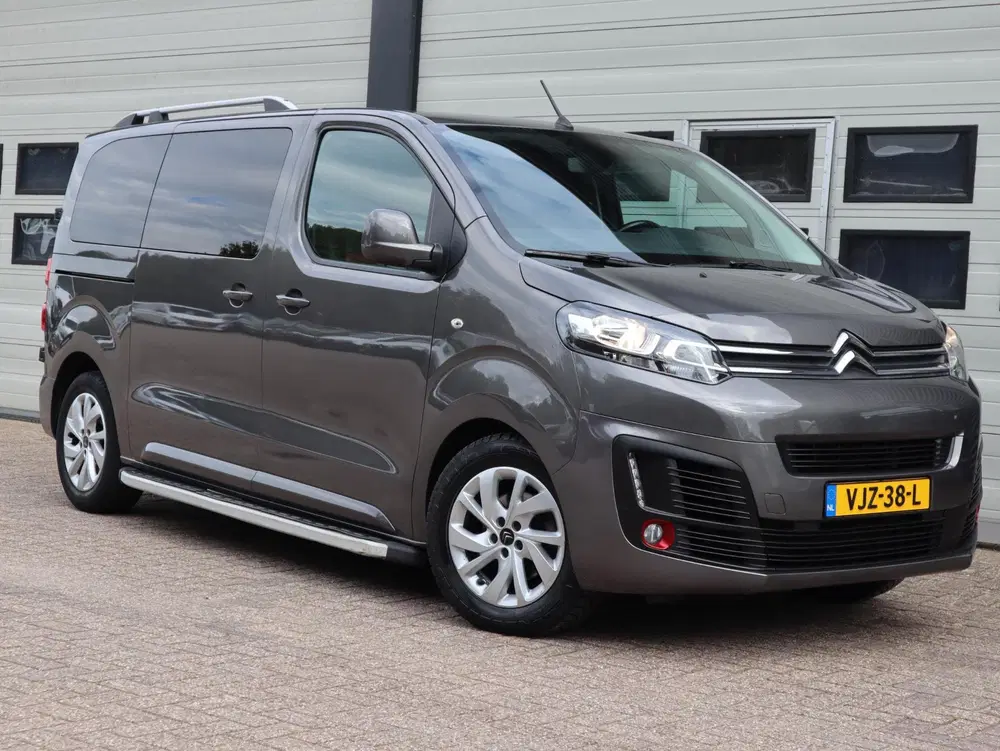 Citroën Jumpy Citroen Jumpy 2.0 BlueHDI 123pk Automaat E uit 2021, foto 2