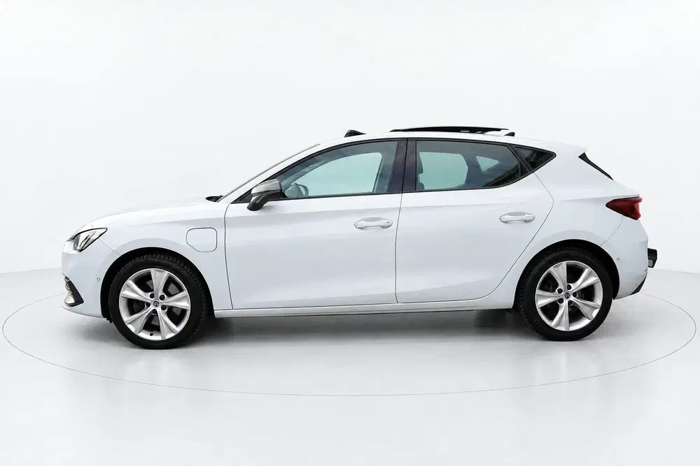 SEAT Leon 1.4 TSI eHybrid PHEV FR PANO VIRTUAL SFEER uit 2022, foto 4