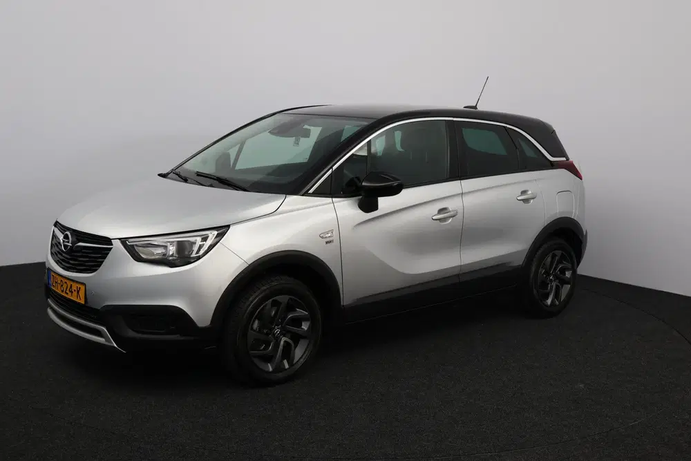 Opel Crossland 1.2 Turbo 120 Jaar Edition uit 2019, foto 2