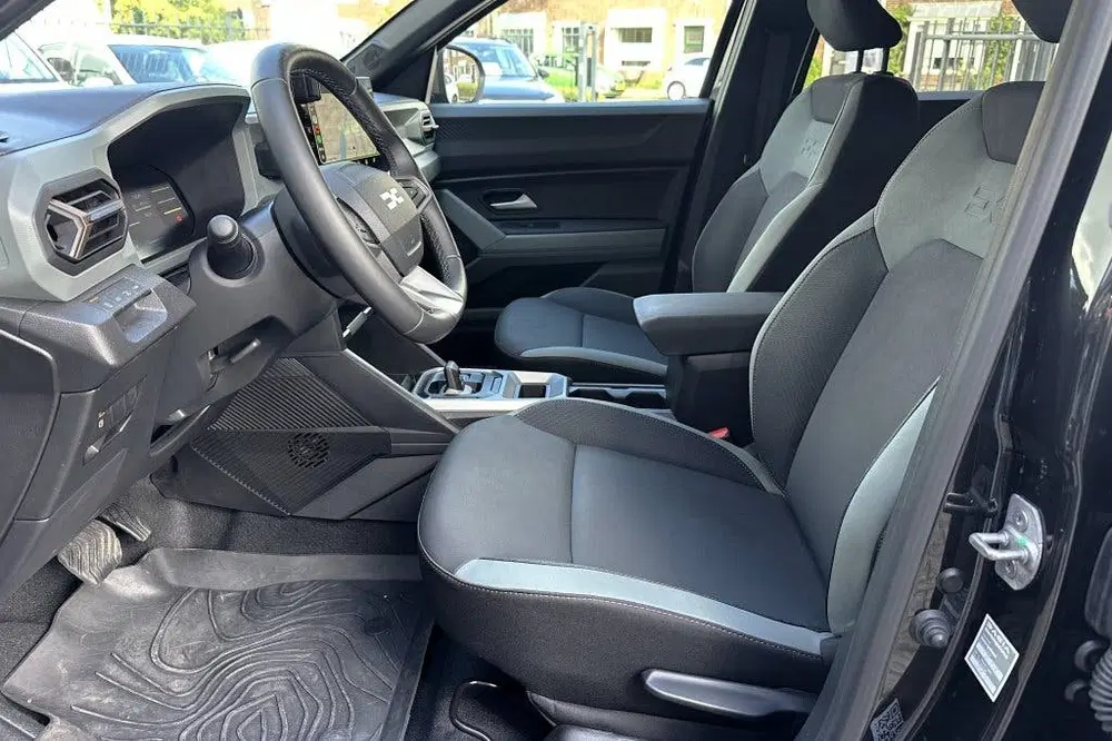 Dacia Duster 1.6 Hybrid 140 Extreme uit 2025, foto 12