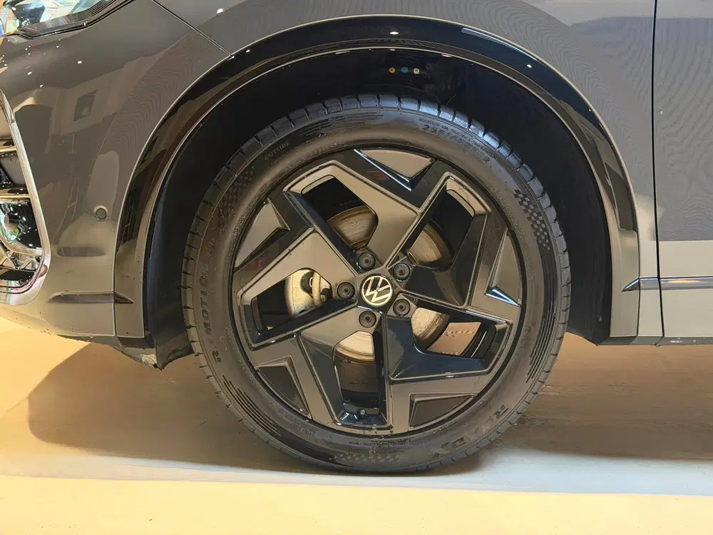 Volkswagen Tiguan 1.5 eTSI R-Line uit 2024, foto 11