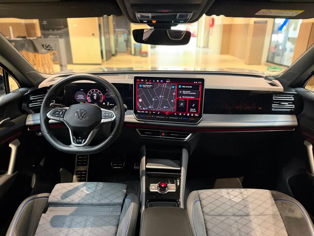 Volkswagen Tiguan 1.5 eTSI R-Line uit 2024, foto 3