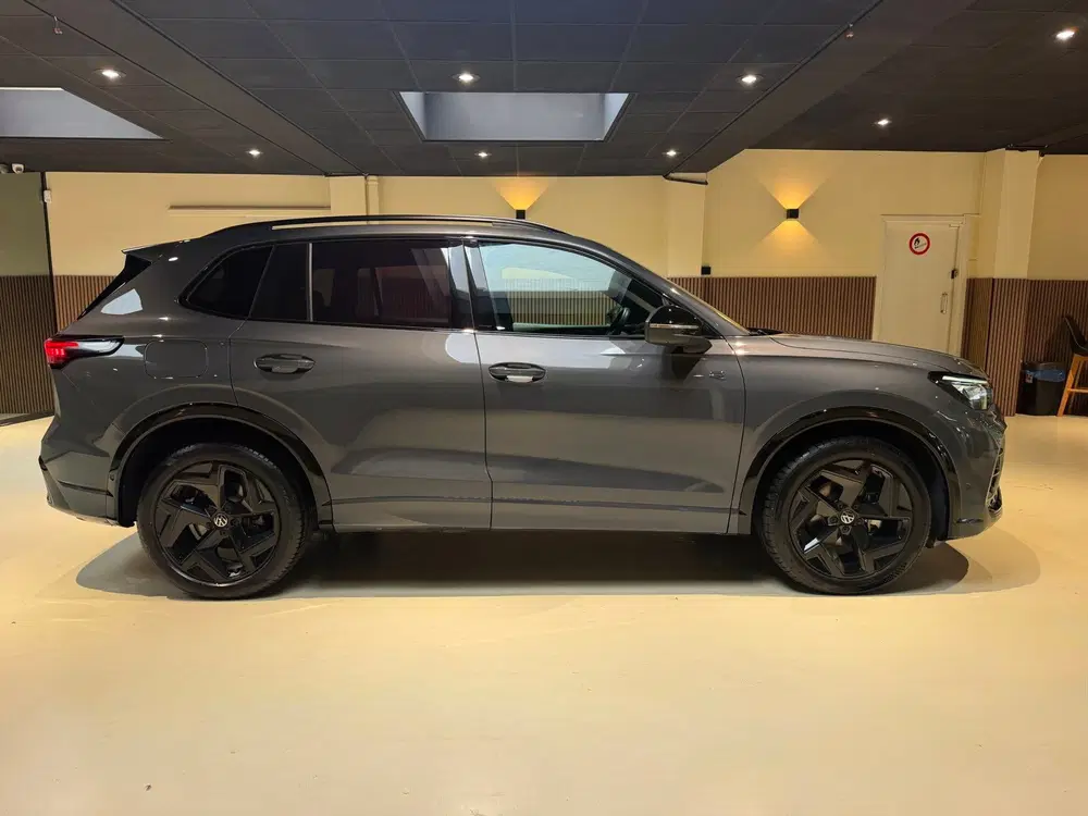 Volkswagen Tiguan 1.5 eTSI R-Line uit 2024, foto 9