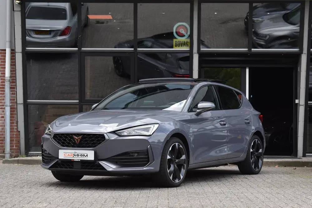 Cupra Leon 1.4 e-Hybrid VZ Business Pano Keyless Lane uit 2022, foto 3