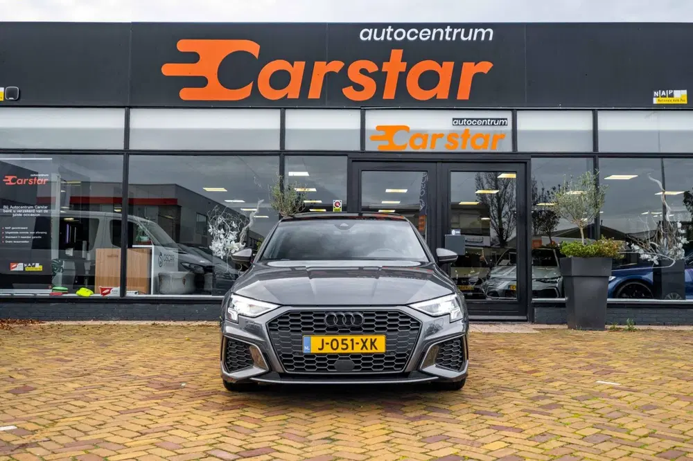 Audi A3 35 TFSI S edition uit 2020, foto 2