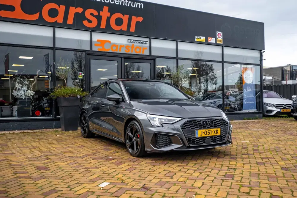 Audi A3 35 TFSI S edition uit 2020, foto 3
