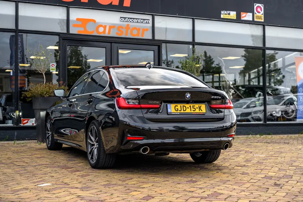 BMW 3-serie 330e High Executive uit 2020, foto 12