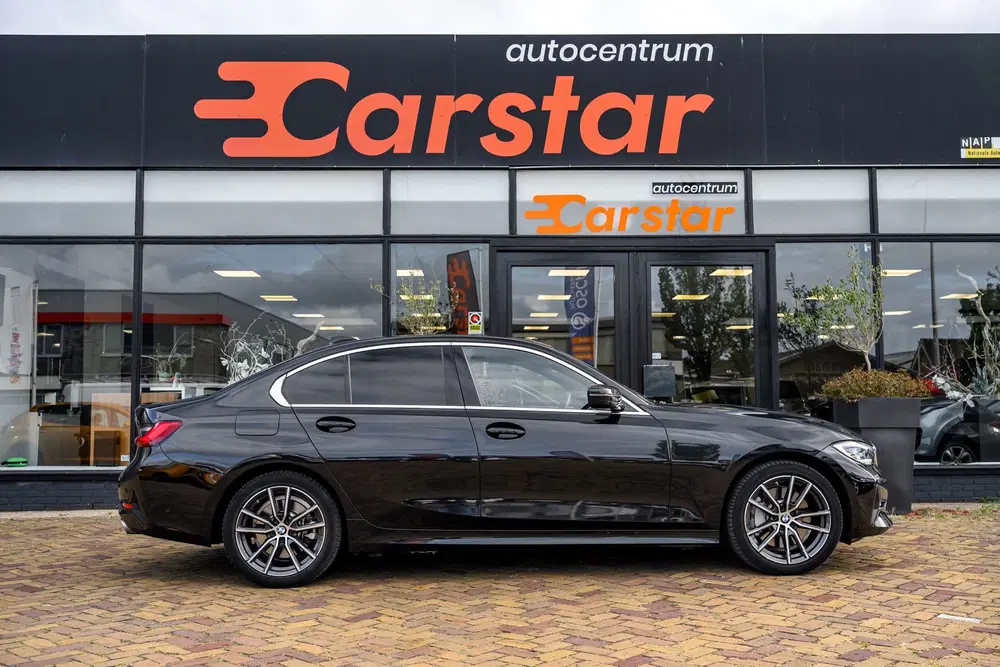 BMW 3-serie 330e High Executive uit 2020, foto 6