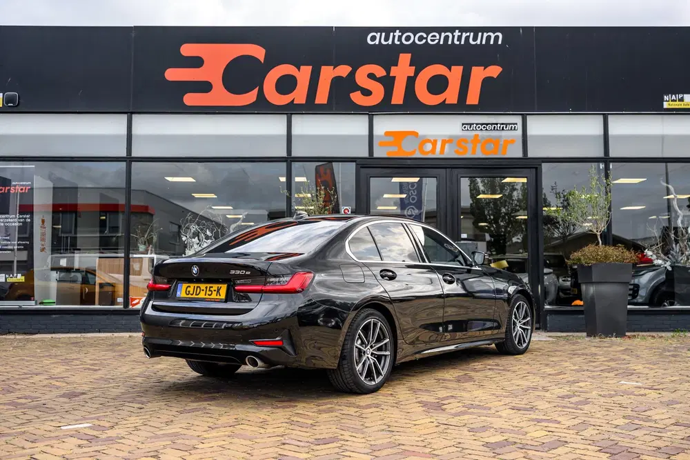 BMW 3-serie 330e High Executive uit 2020, foto 9