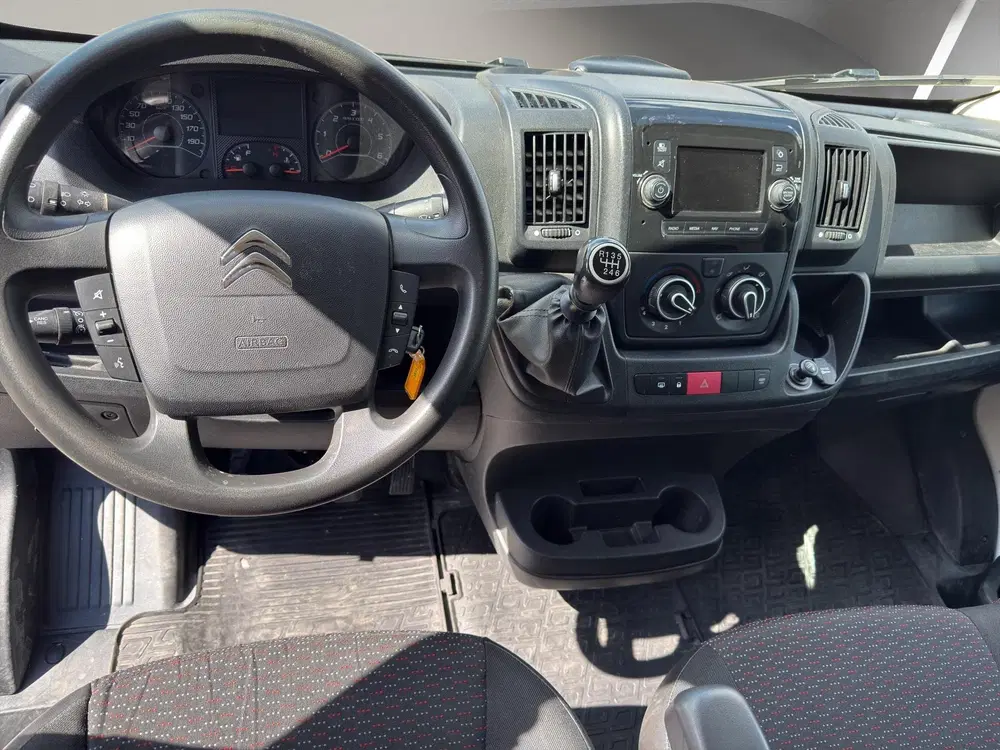 Citroën Jumper Citroen Jumper 30 2.2 BlueHDi 140 L2H2 Con uit 2020, foto 13