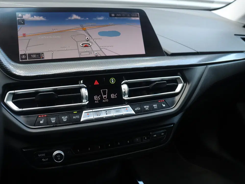 BMW 2-serie Gran Coupé 218i uit 2021, foto 14