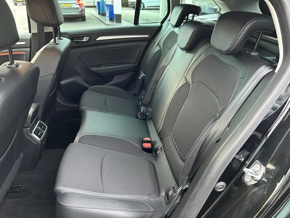 Renault Megane Mégane Estate 1.6 E-Tech Plug-In Hybrid 16 uit 2022, foto 11