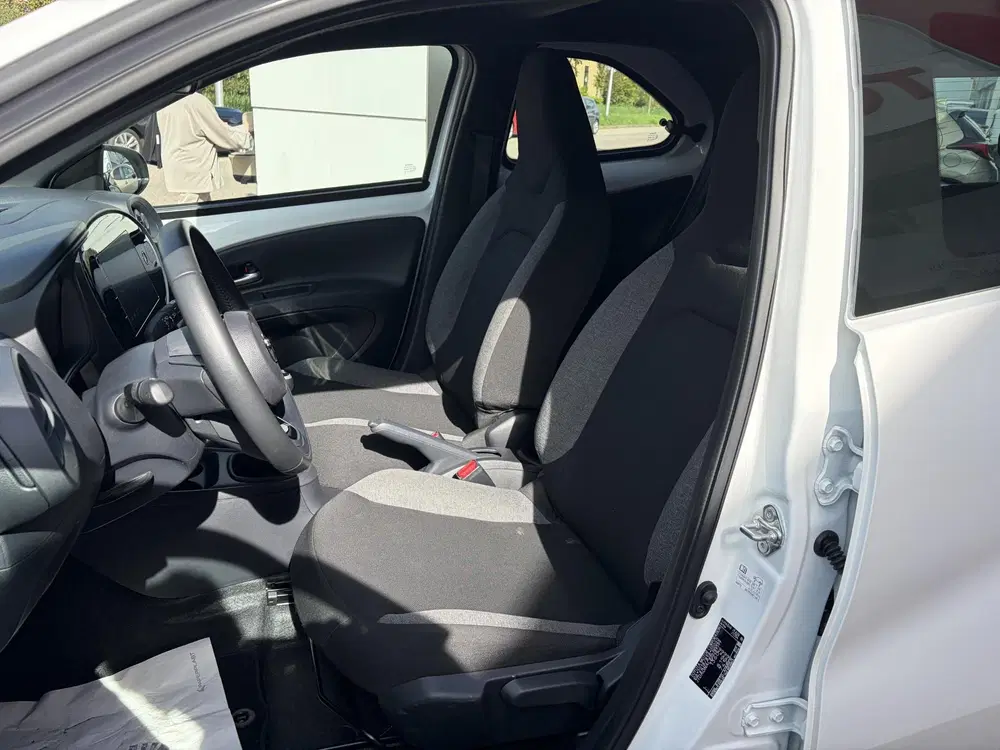 Toyota Aygo X 1.0 VVT-i MT Play uit 2025, foto 10