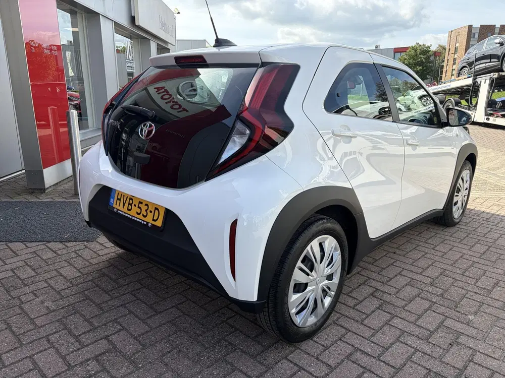 Toyota Aygo X 1.0 VVT-i MT Play uit 2025, foto 6