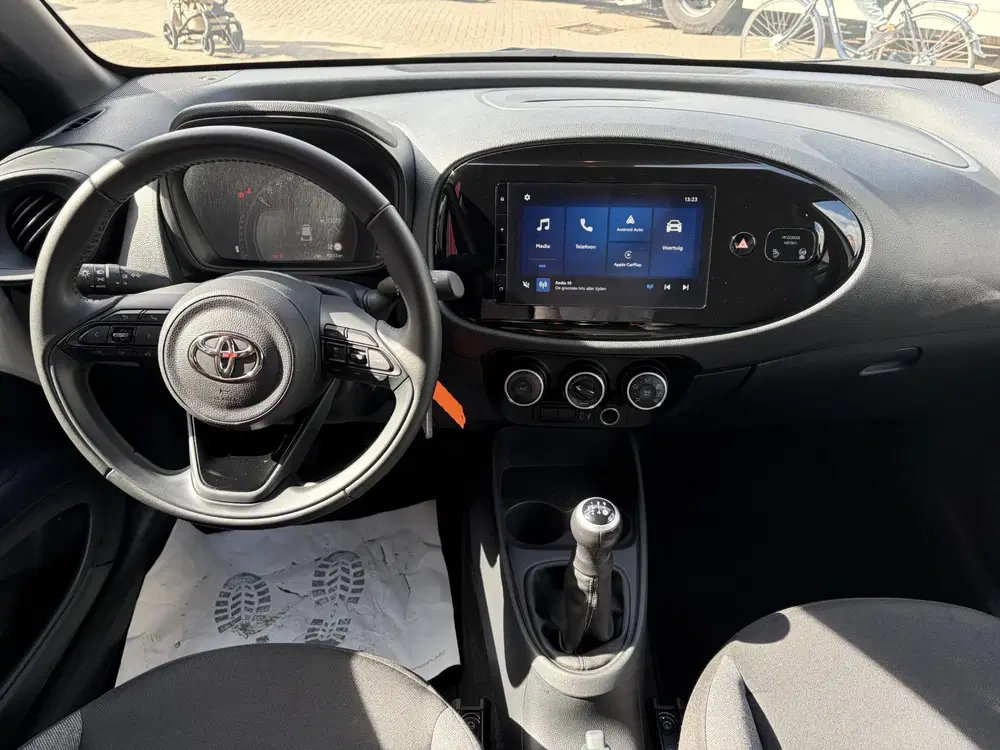 Toyota Aygo X 1.0 VVT-i MT Play uit 2025, foto 9