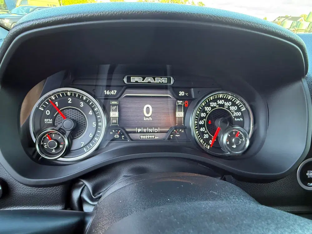 Ram 1500 5.7L V8 Hemi 4x4 1e eigenaar NL nieuw gele uit 2024, foto 13