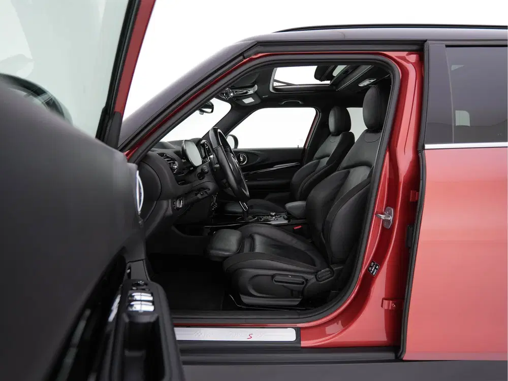 Mini Clubman 2.0 Cooper S ALL4 JCW-Styling Premier Plus uit 2021, foto 10